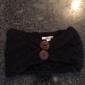Black knit headband